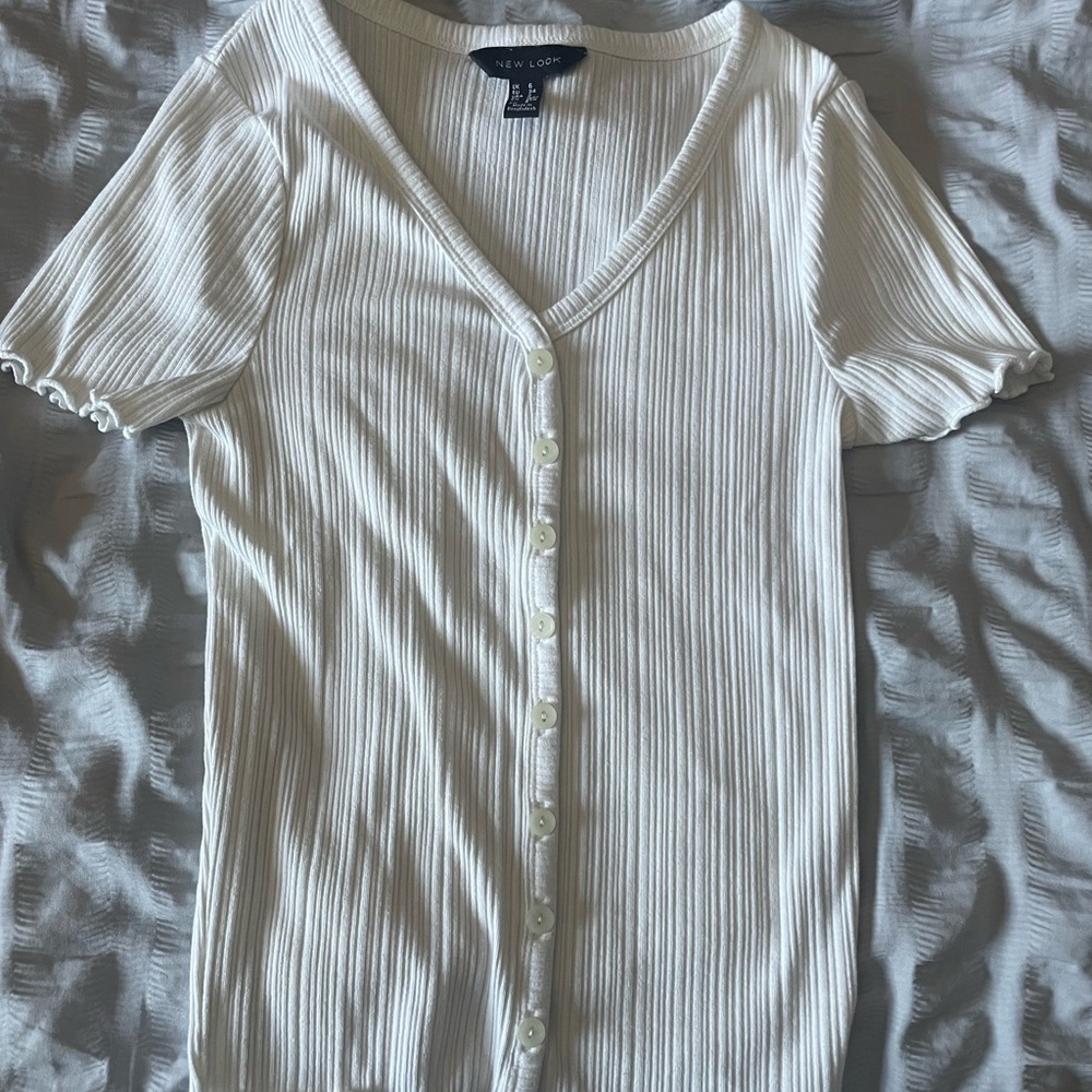 New Look Cream Ribbed Button up short sleeve top size XS